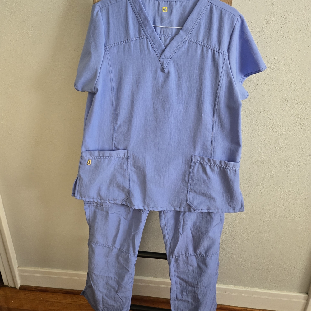 WonderWink Women's Light Blue Scrub Top
